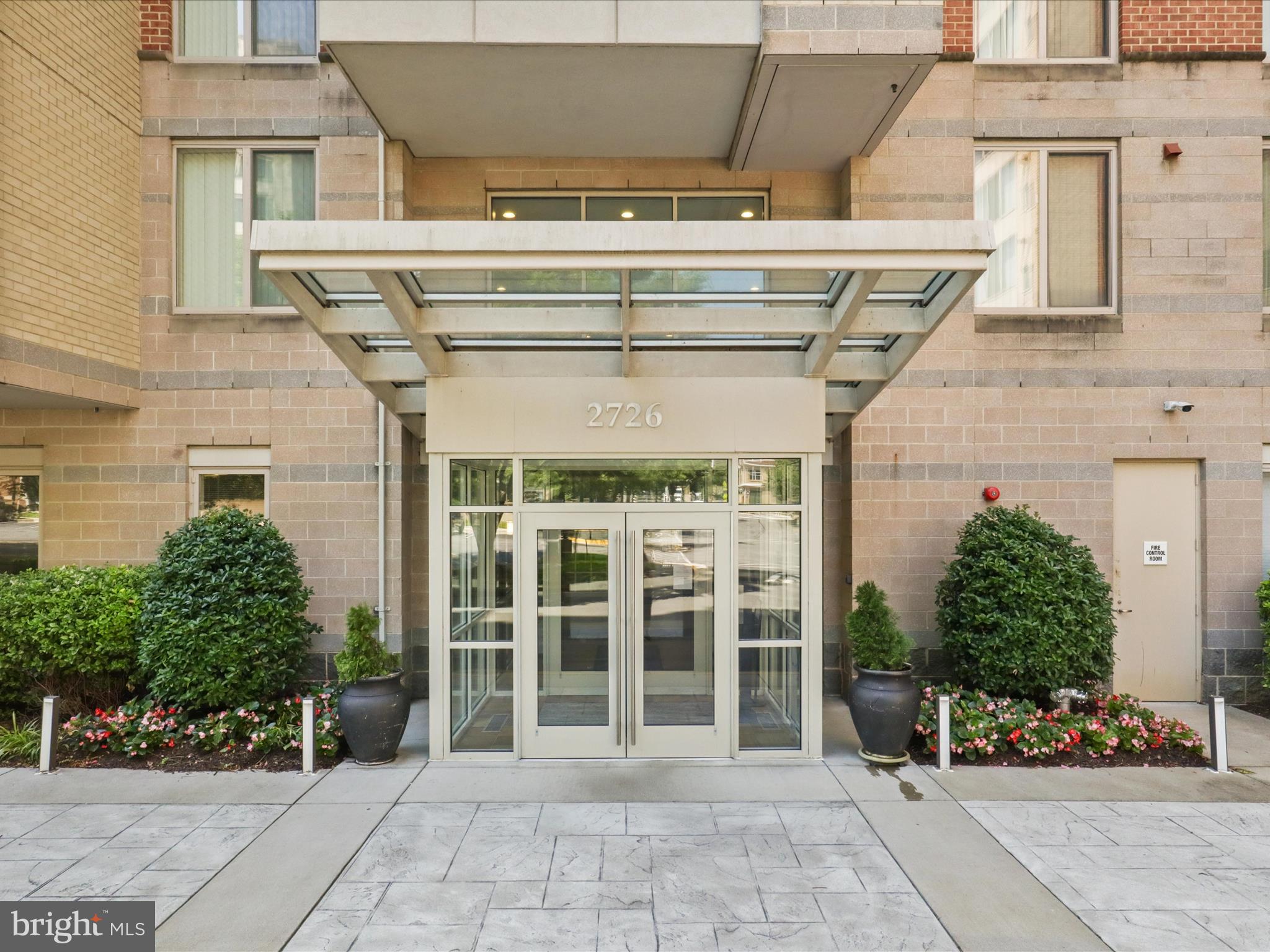 WILTON HOUSE - Residential Lease