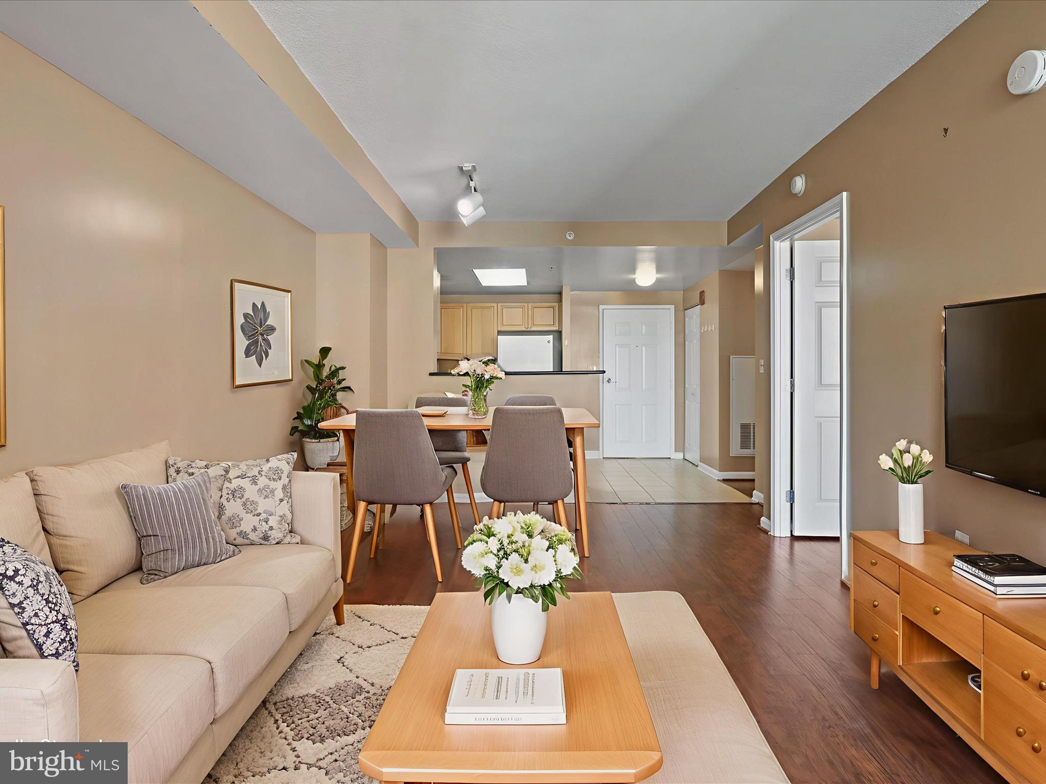 WILTON HOUSE - Residential Lease