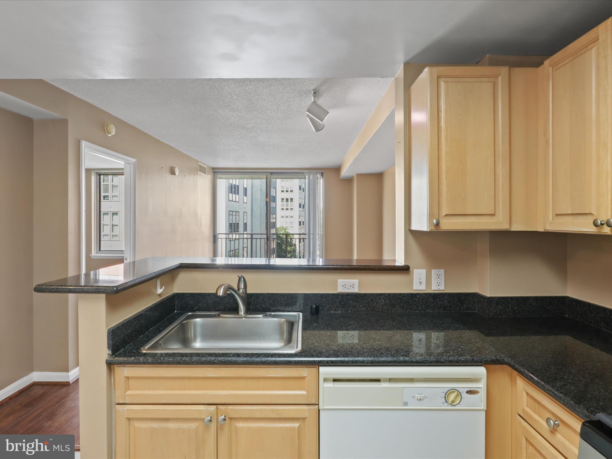 WILTON HOUSE - Residential Lease