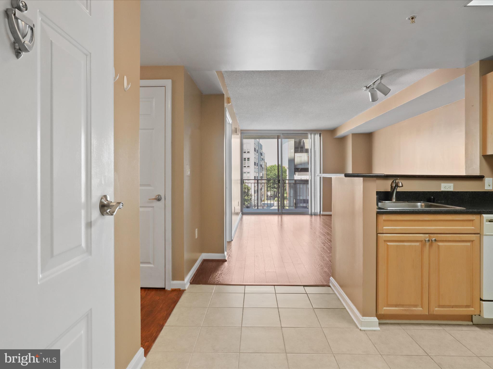 WILTON HOUSE - Residential Lease