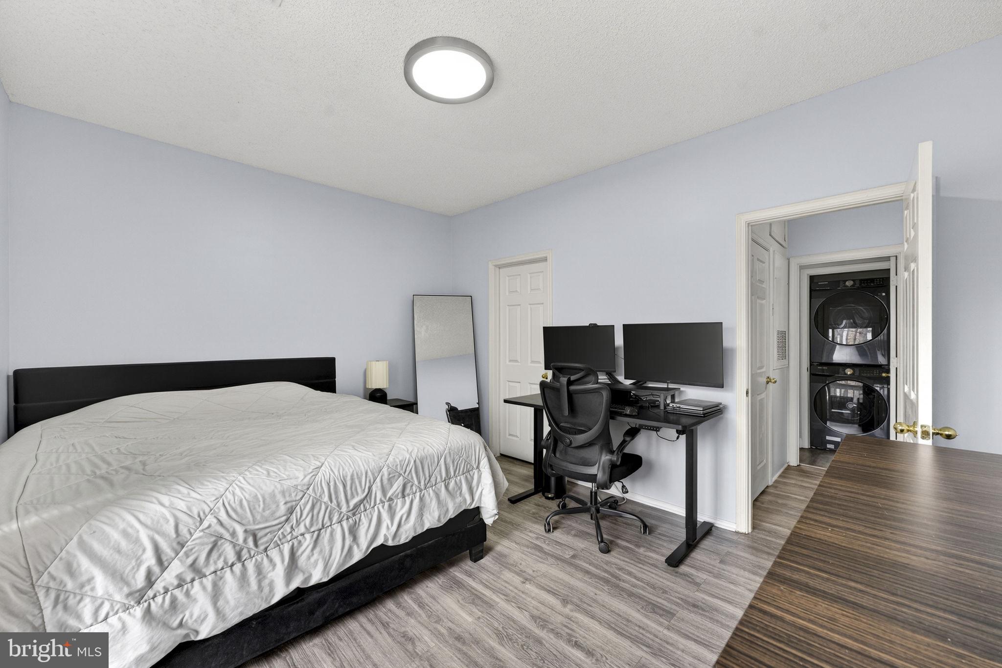 STONECROFT CONDO - Residential