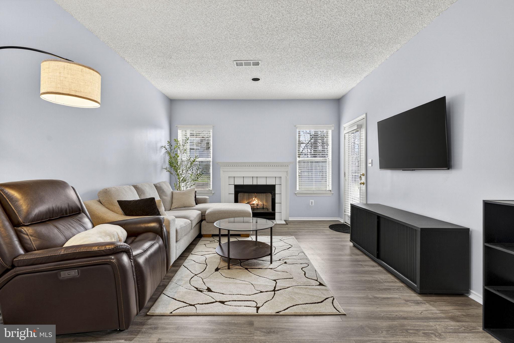 STONECROFT CONDO - Residential