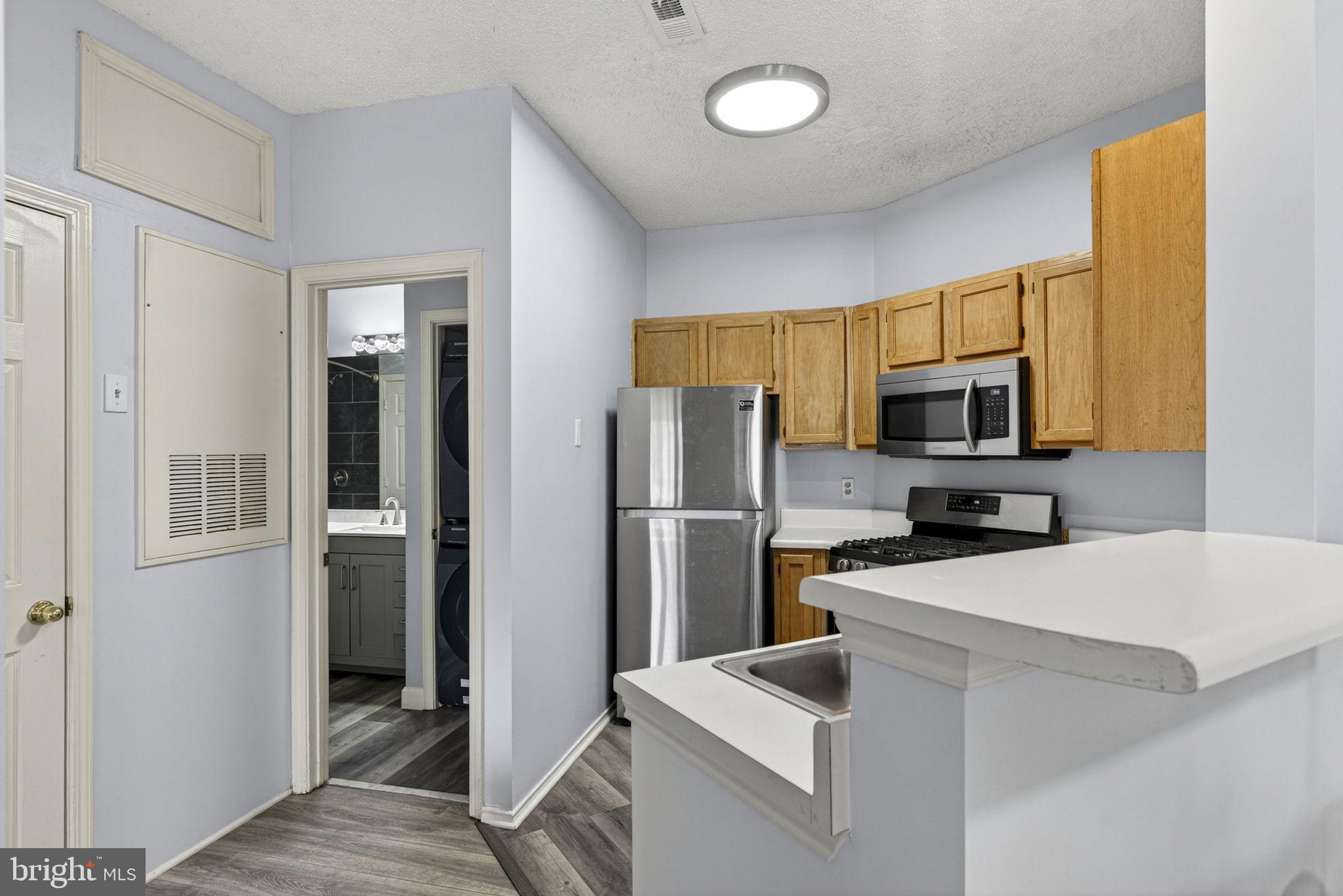 STONECROFT CONDO - Residential