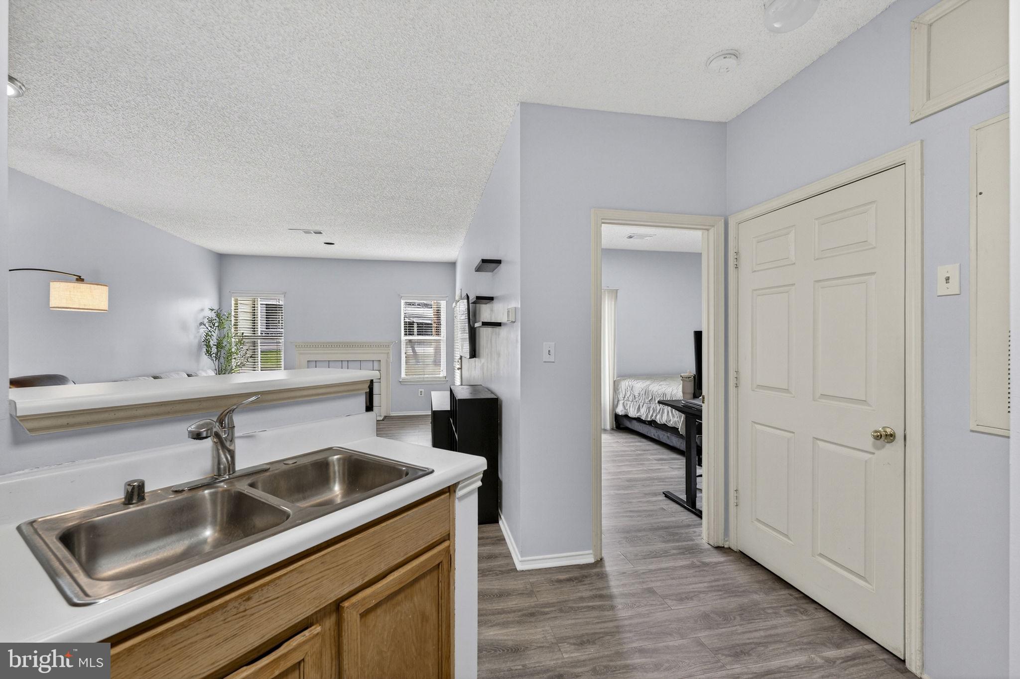 STONECROFT CONDO - Residential