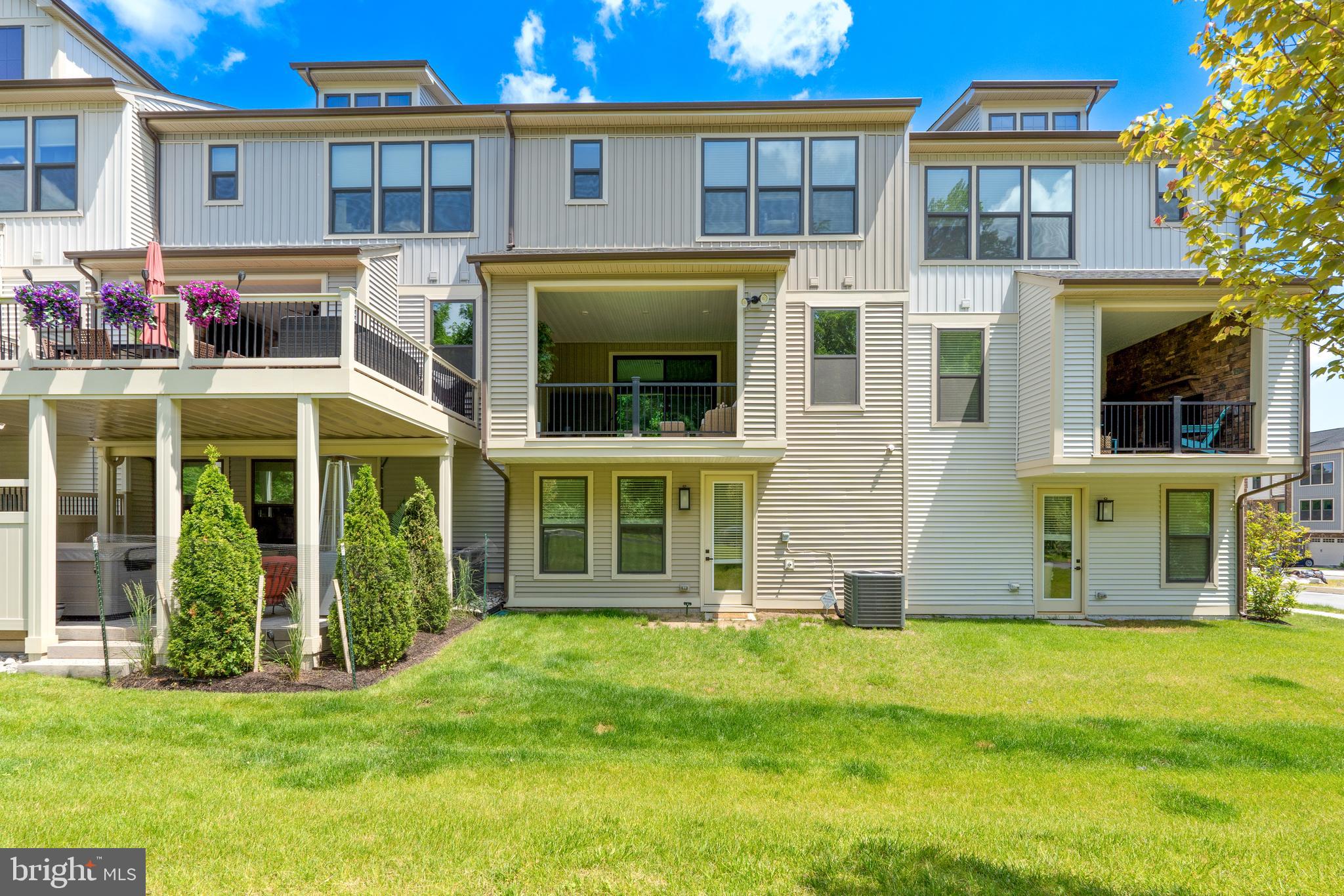 LONGVIEW RIDGE - Residential Lease