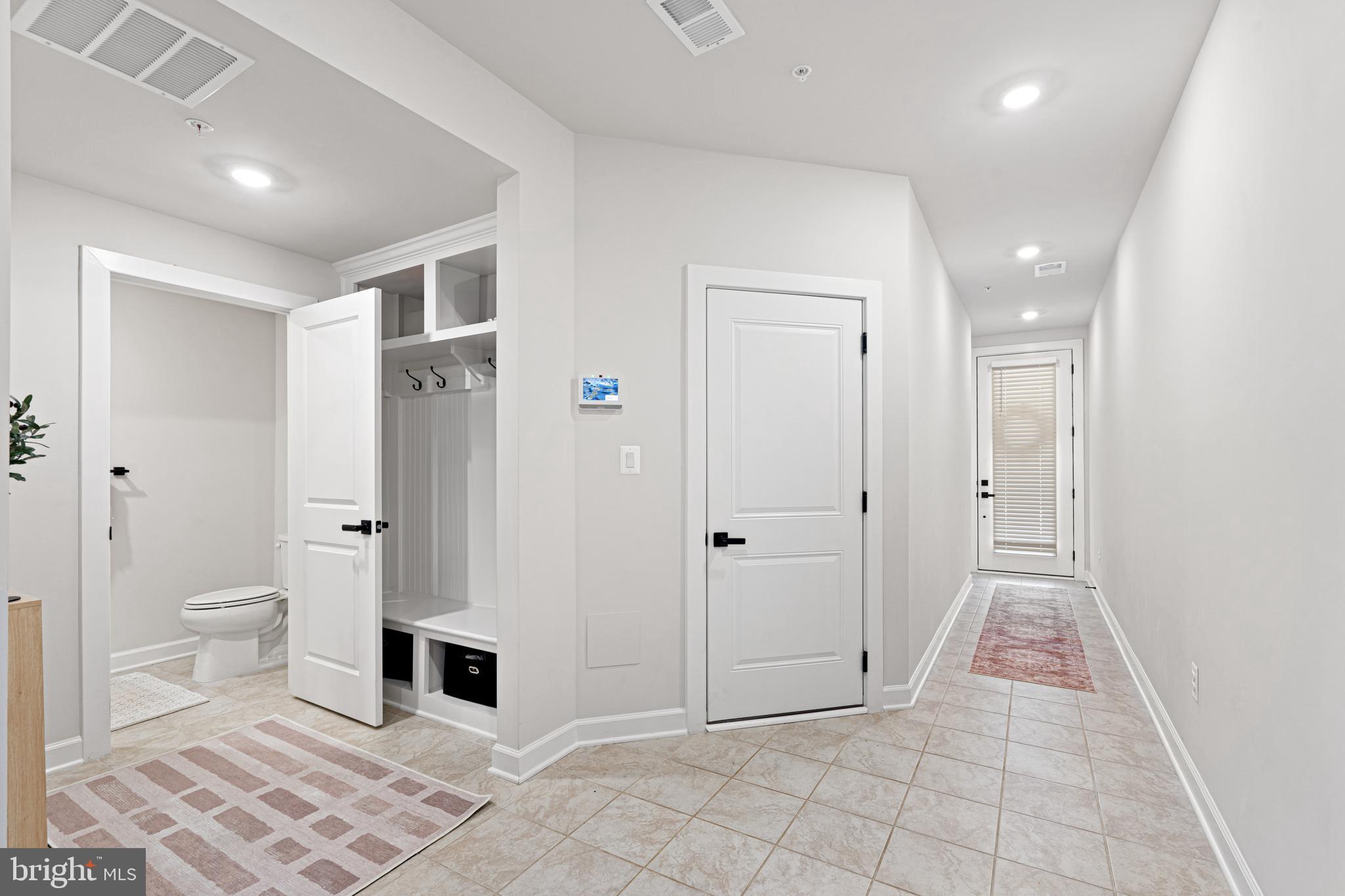 219 HICKORY HOLLOW COURT