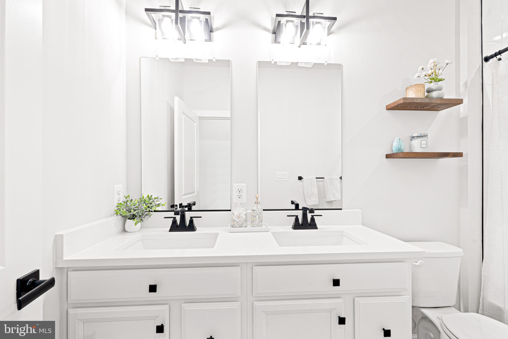 LONGVIEW RIDGE - Residential Lease