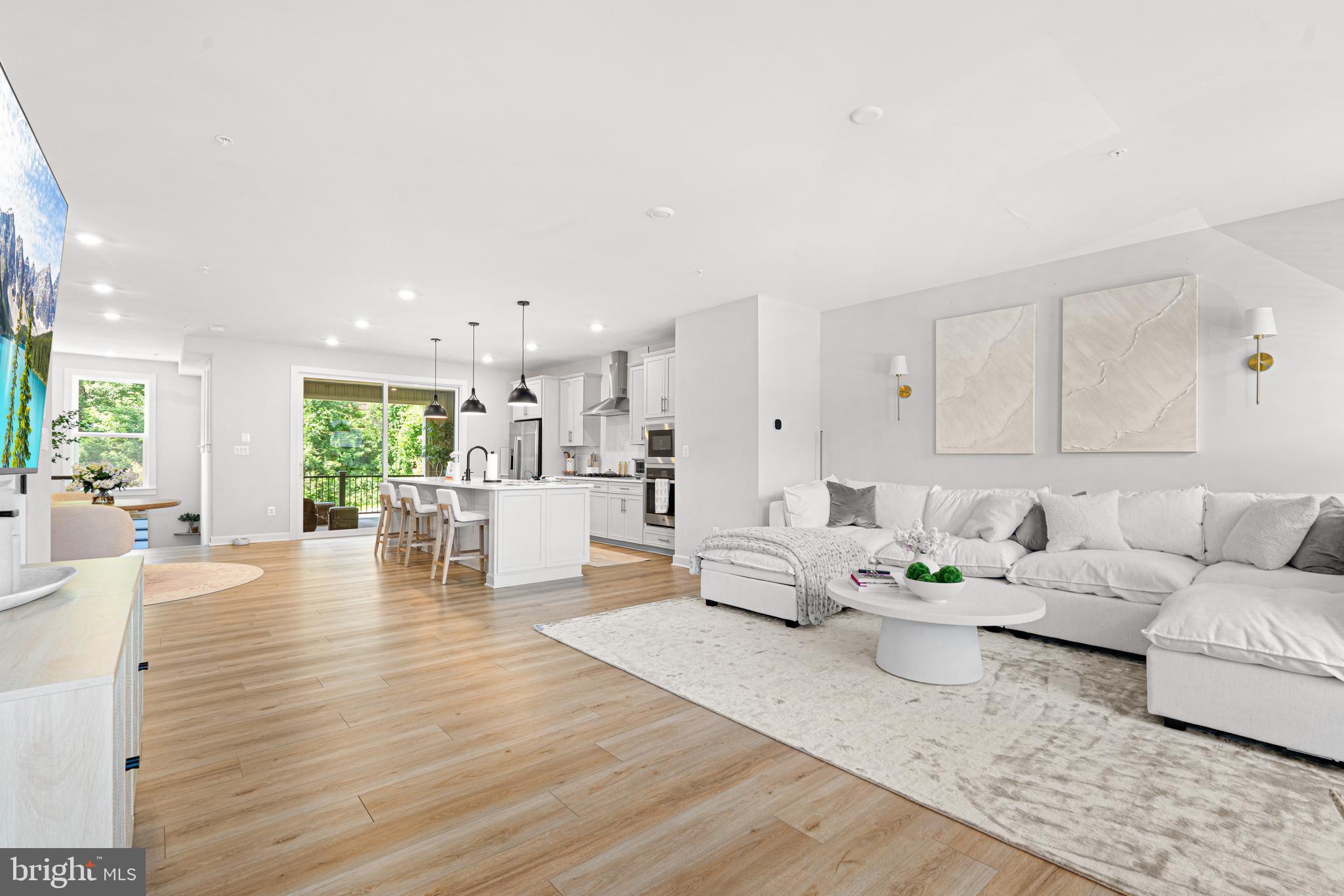 LONGVIEW RIDGE - Residential Lease