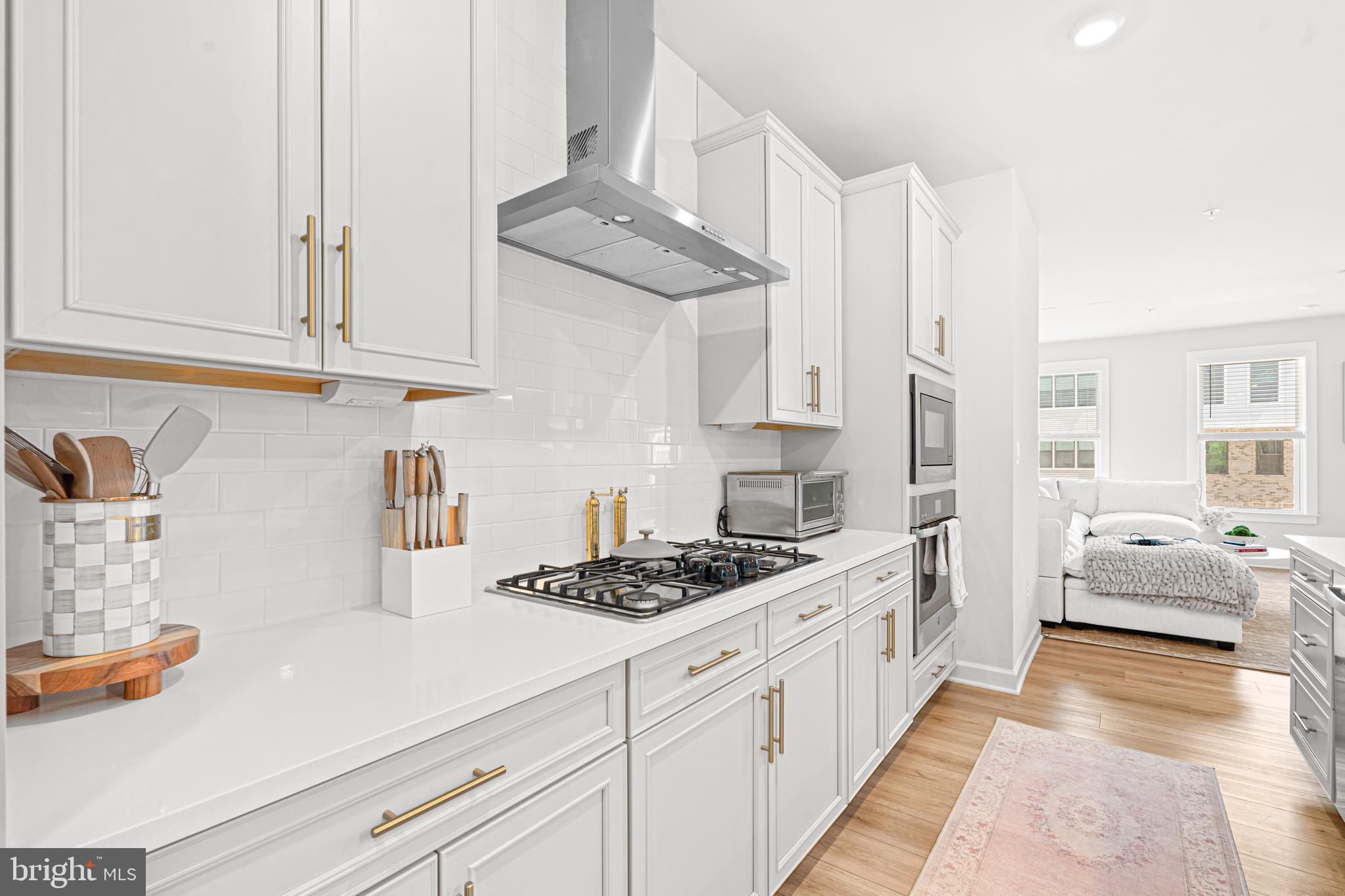 LONGVIEW RIDGE - Residential Lease