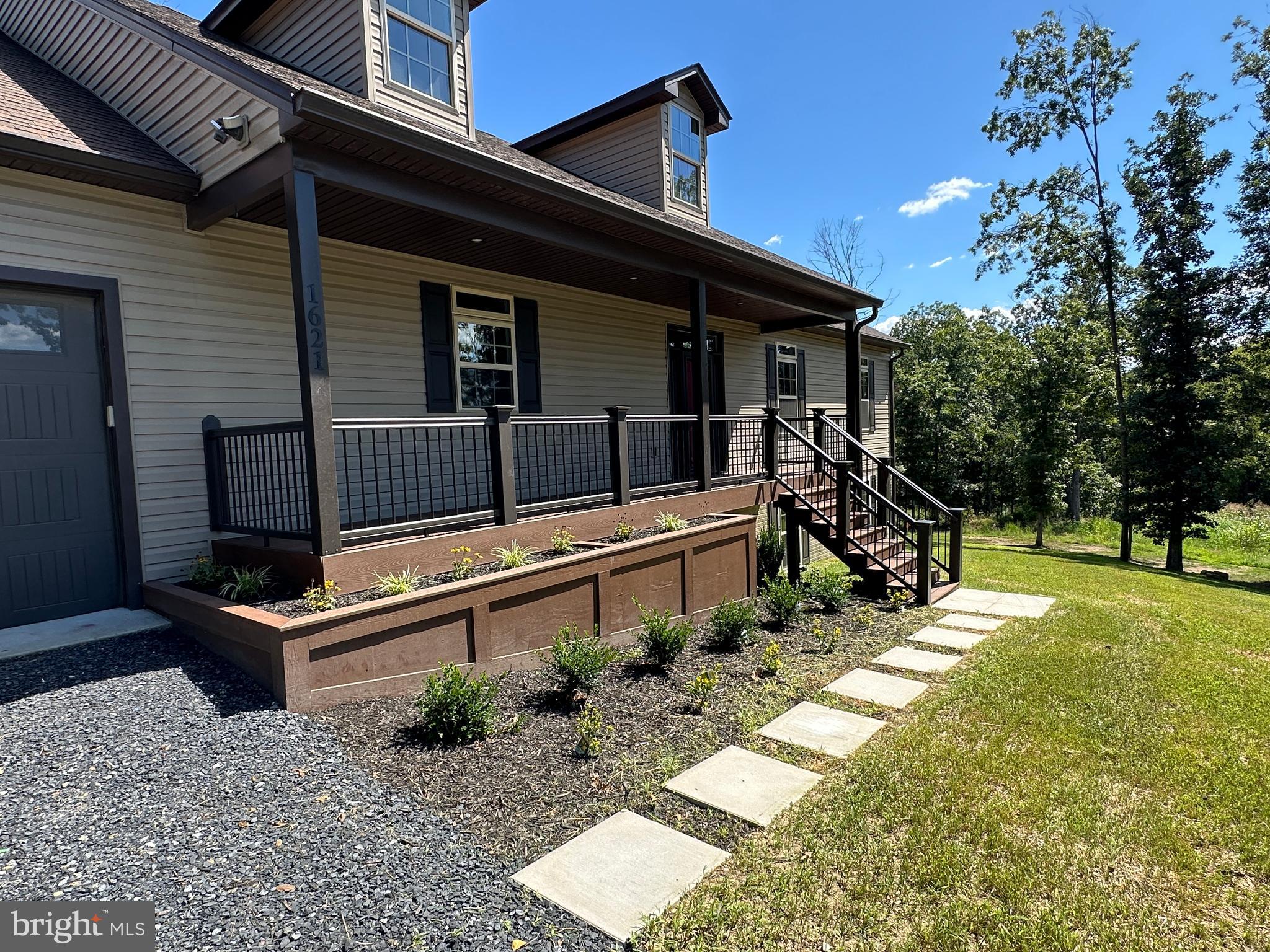 1621 HUDSON HOLLOW ROAD