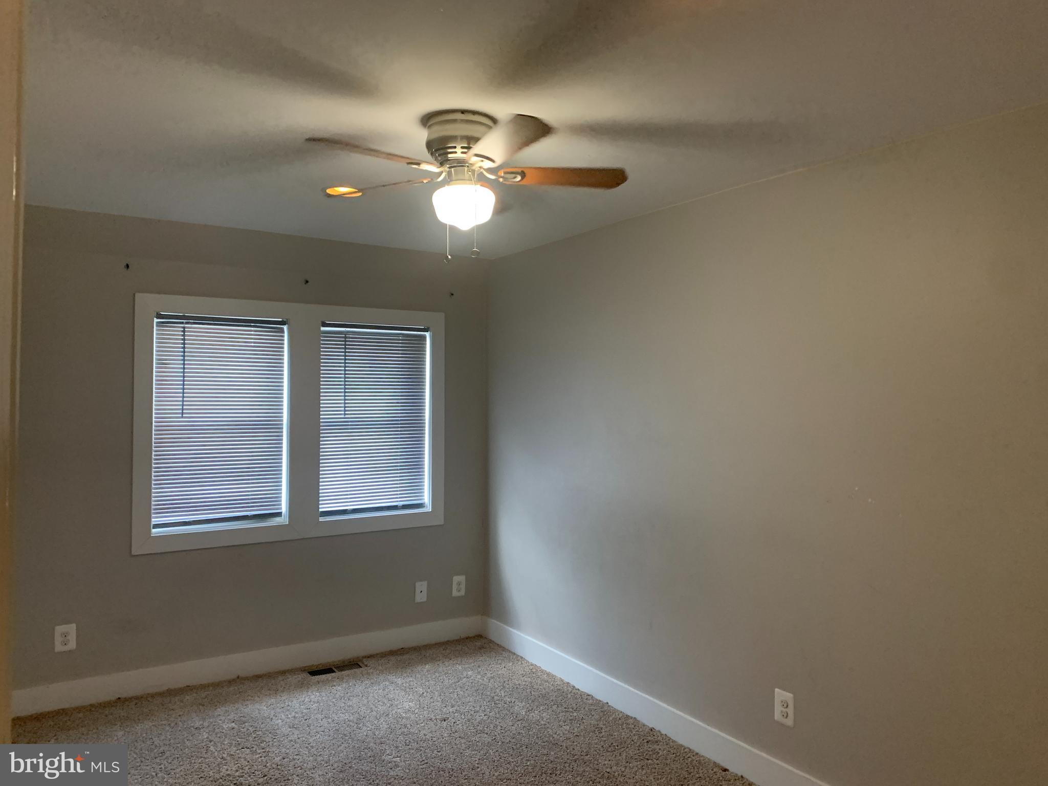 METROPOLITAN HOMES - Residential Lease