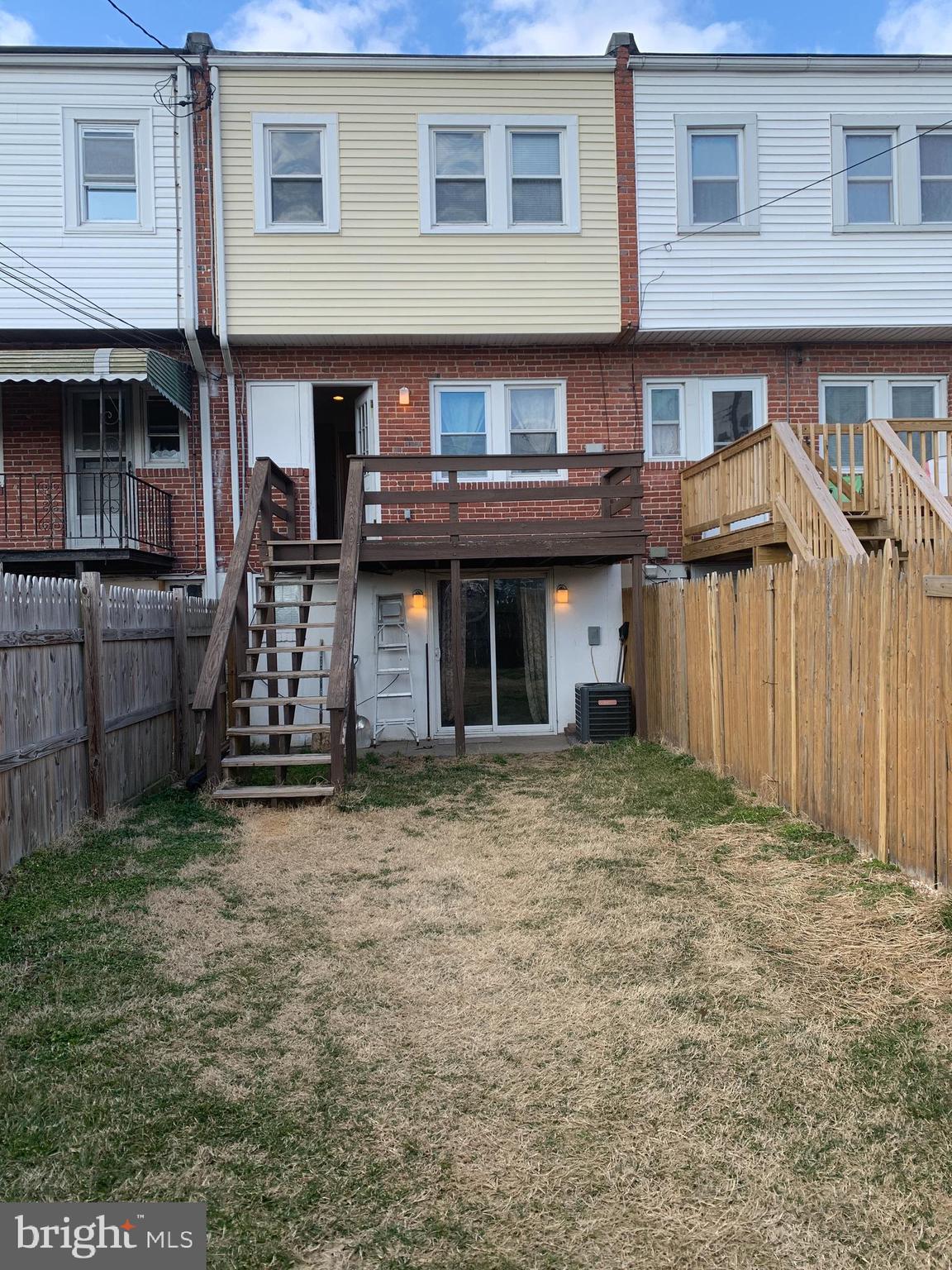 METROPOLITAN HOMES - Residential Lease