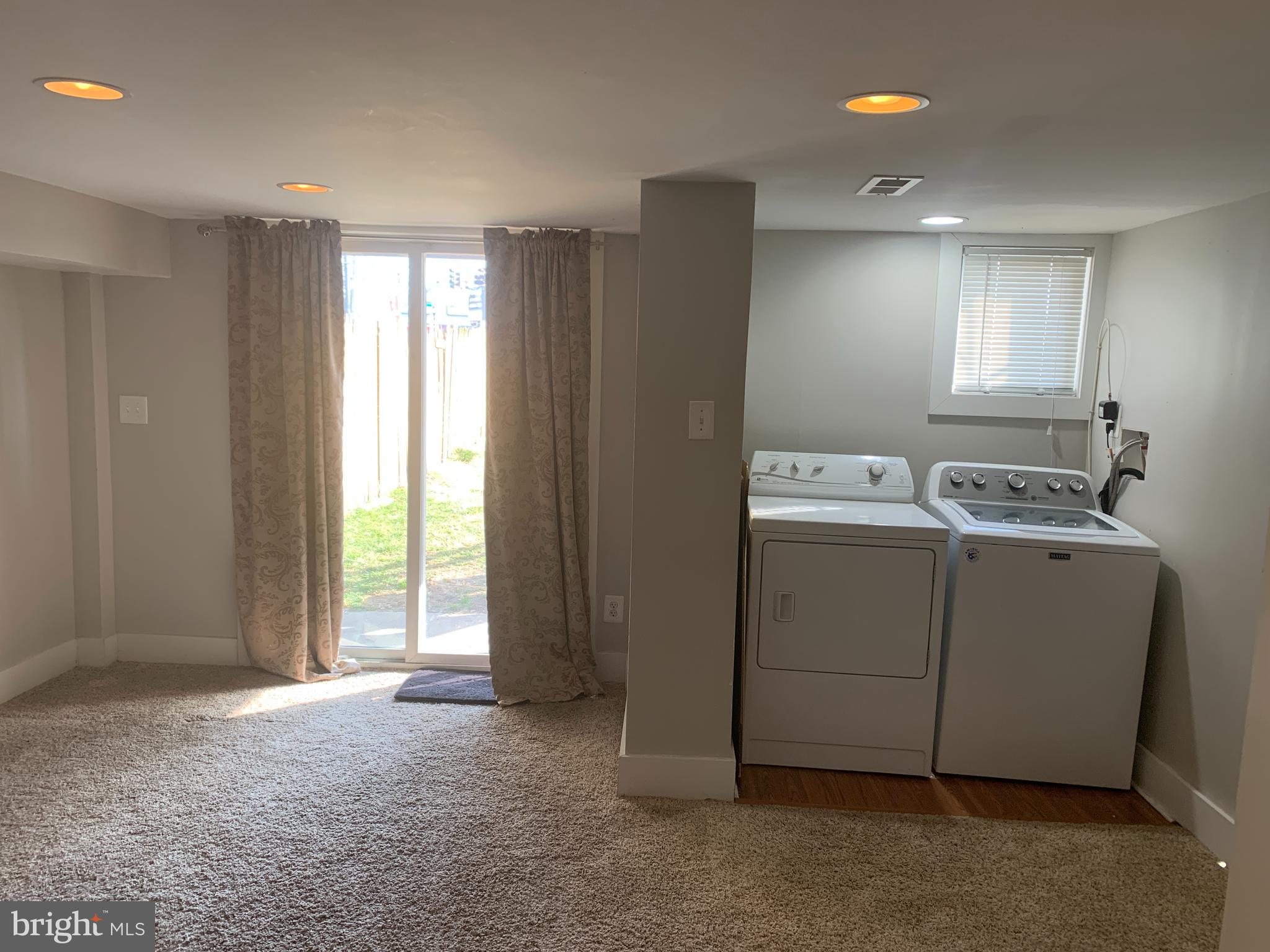 METROPOLITAN HOMES - Residential Lease