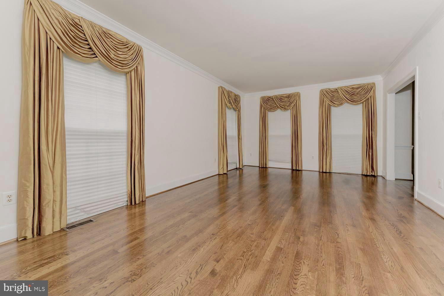 SULLY STATION - Residential