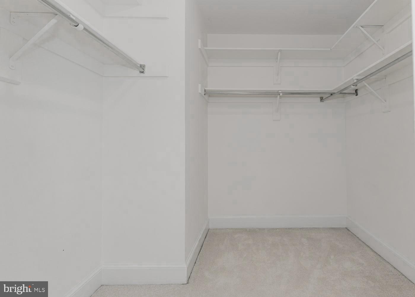 SULLY STATION - Residential