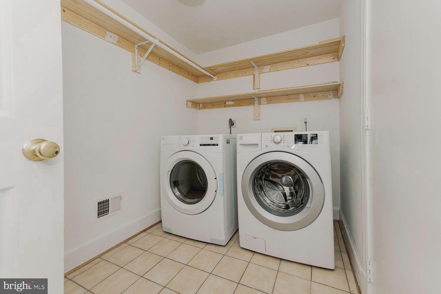 SULLY STATION - Residential