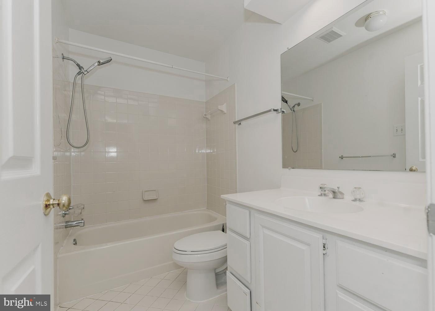 SULLY STATION - Residential