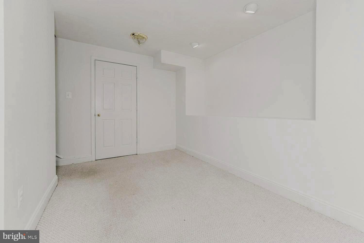 SULLY STATION - Residential