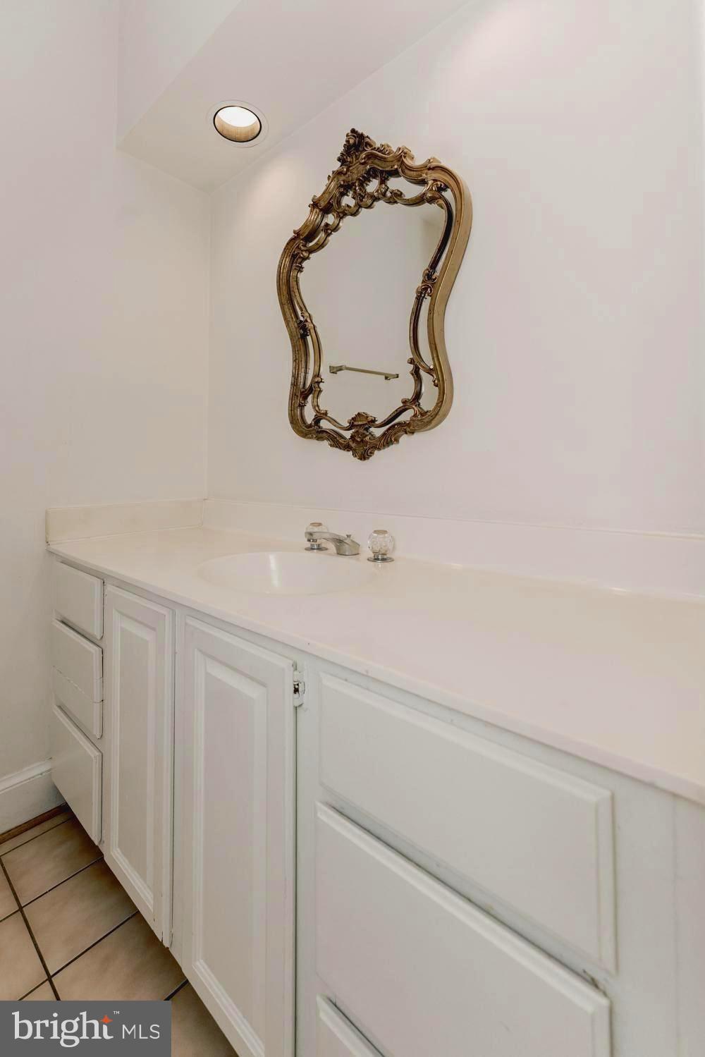 SULLY STATION - Residential