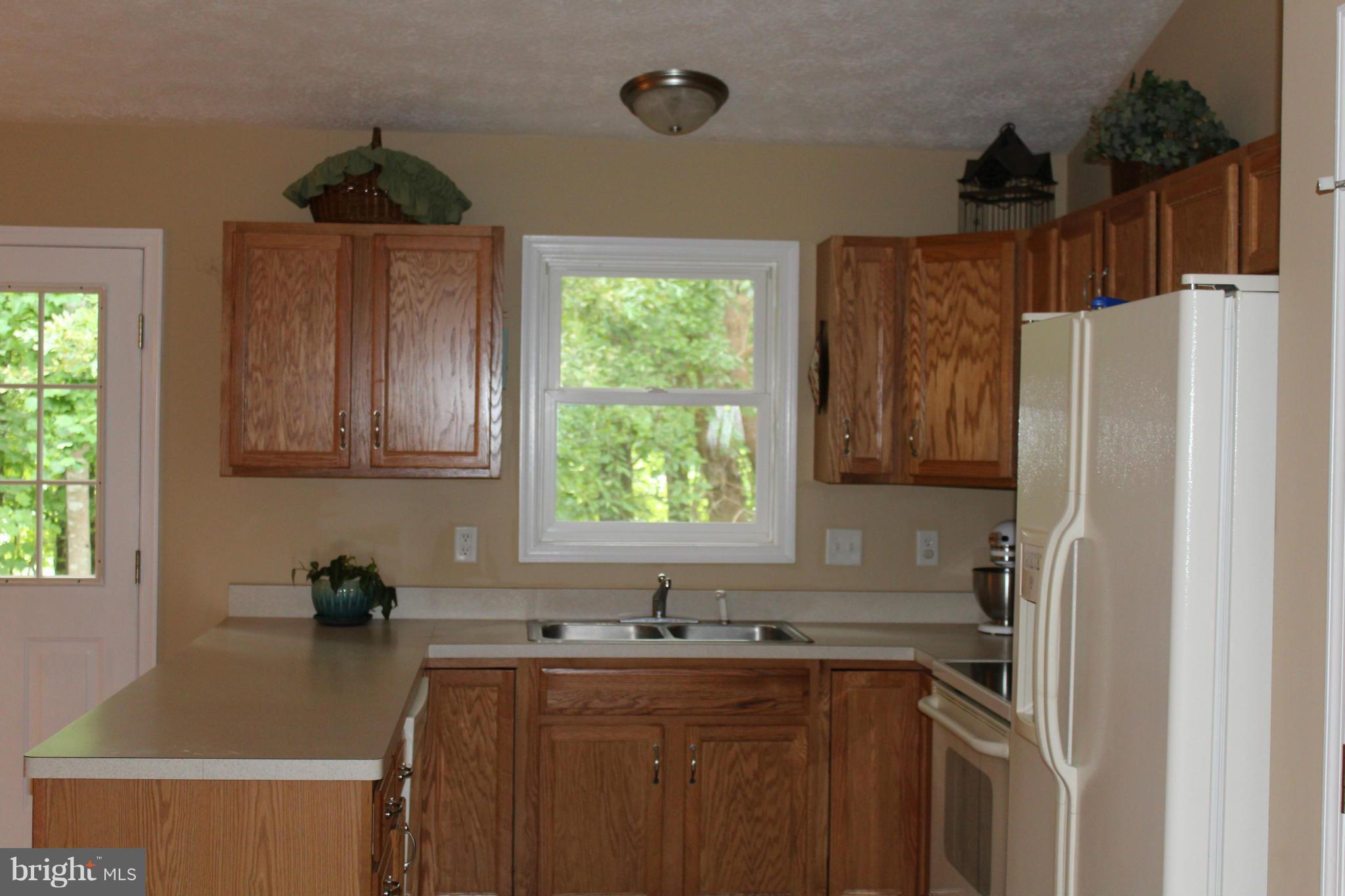 LAKE CAROLINE - Residential