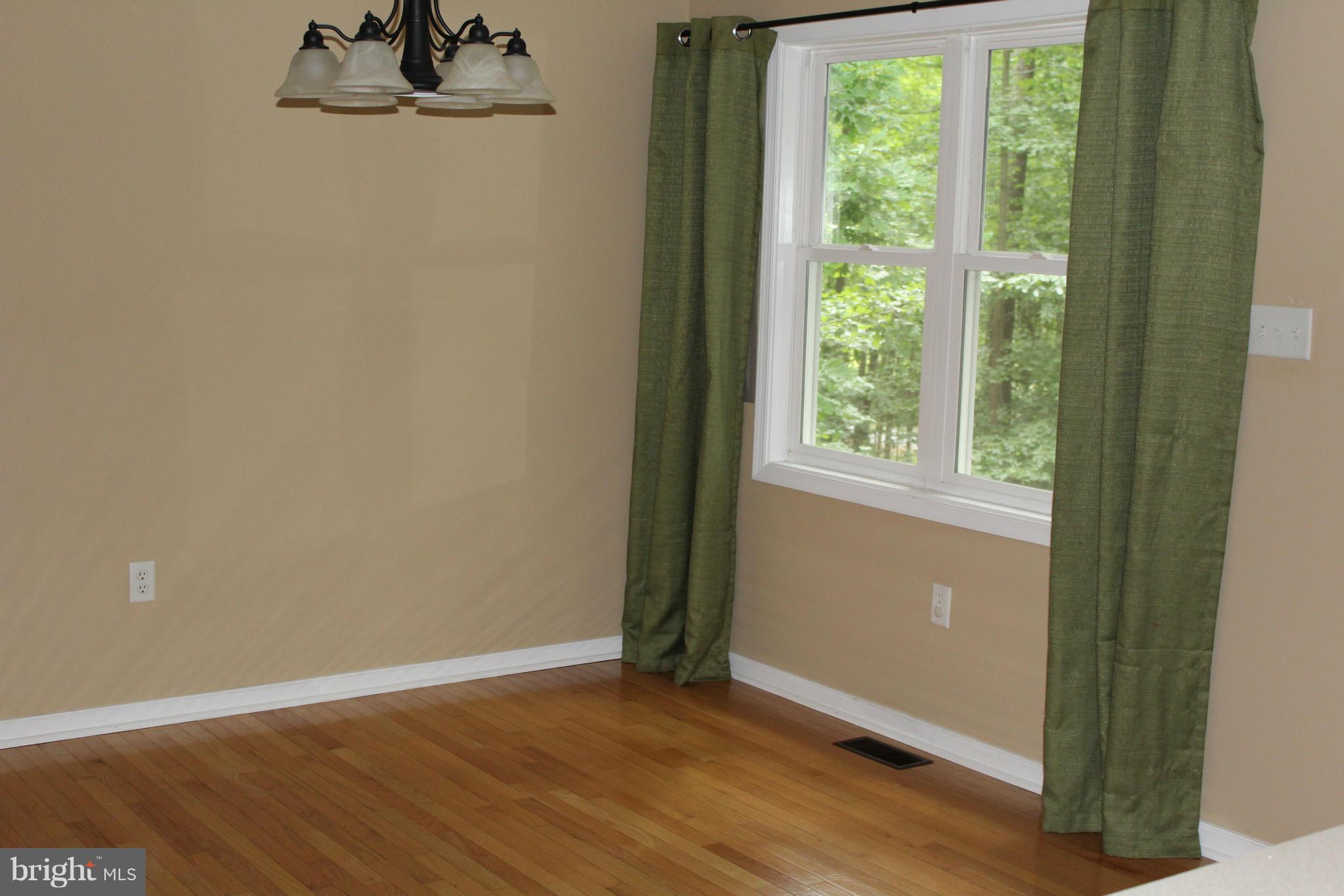 LAKE CAROLINE - Residential