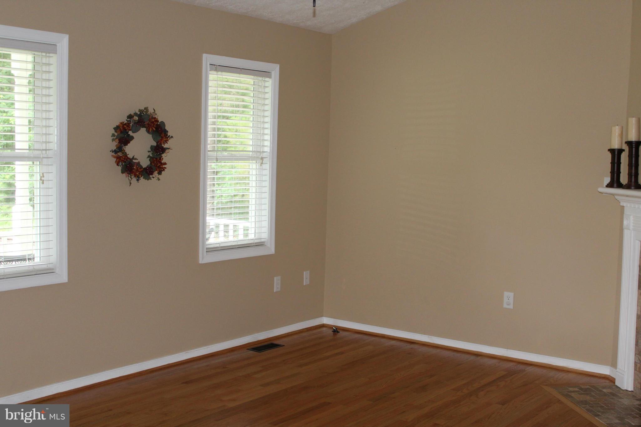 LAKE CAROLINE - Residential