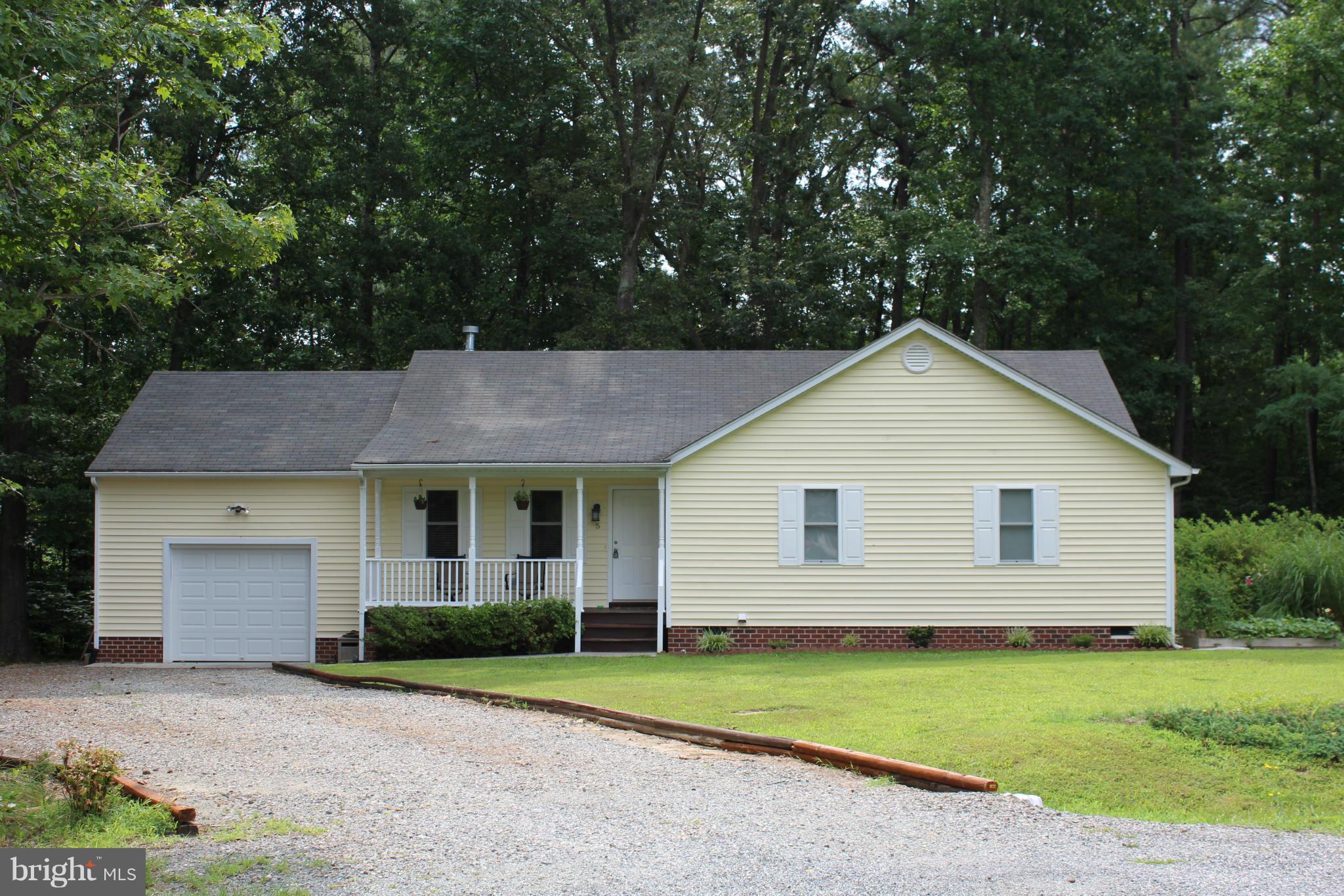 LAKE CAROLINE - Residential