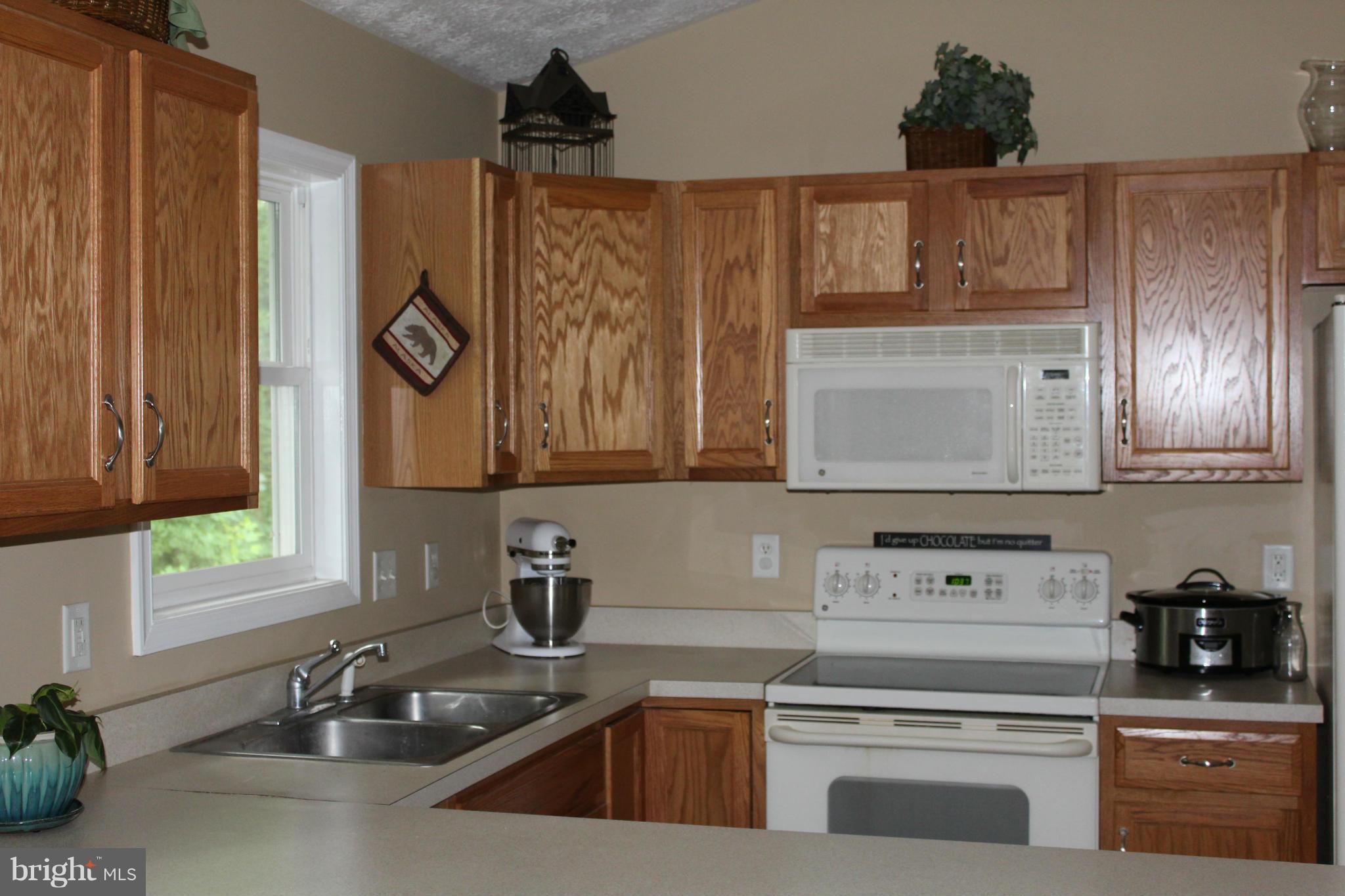 LAKE CAROLINE - Residential