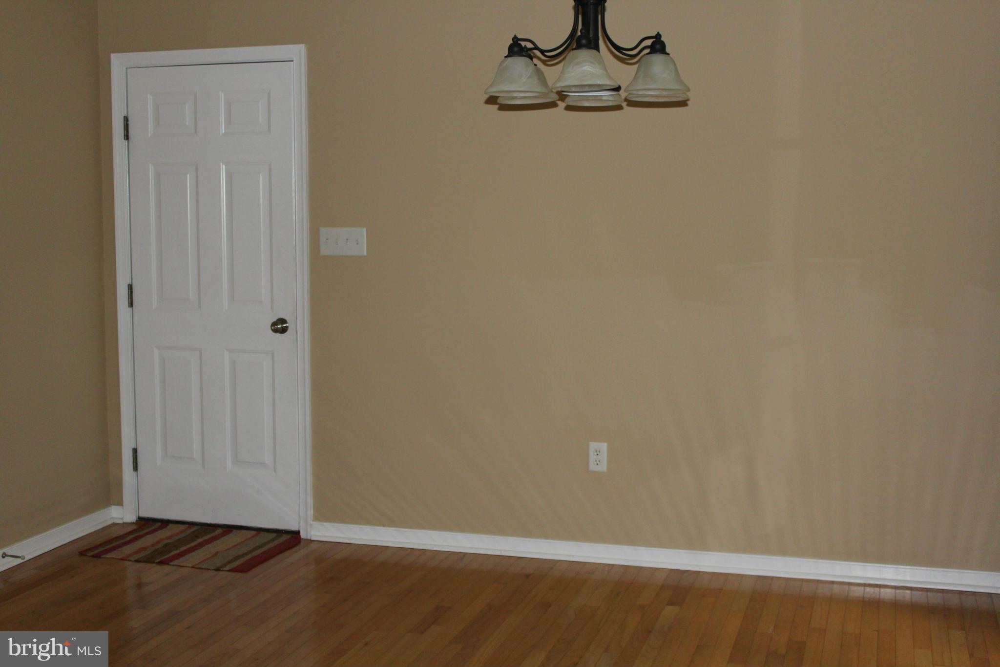 LAKE CAROLINE - Residential