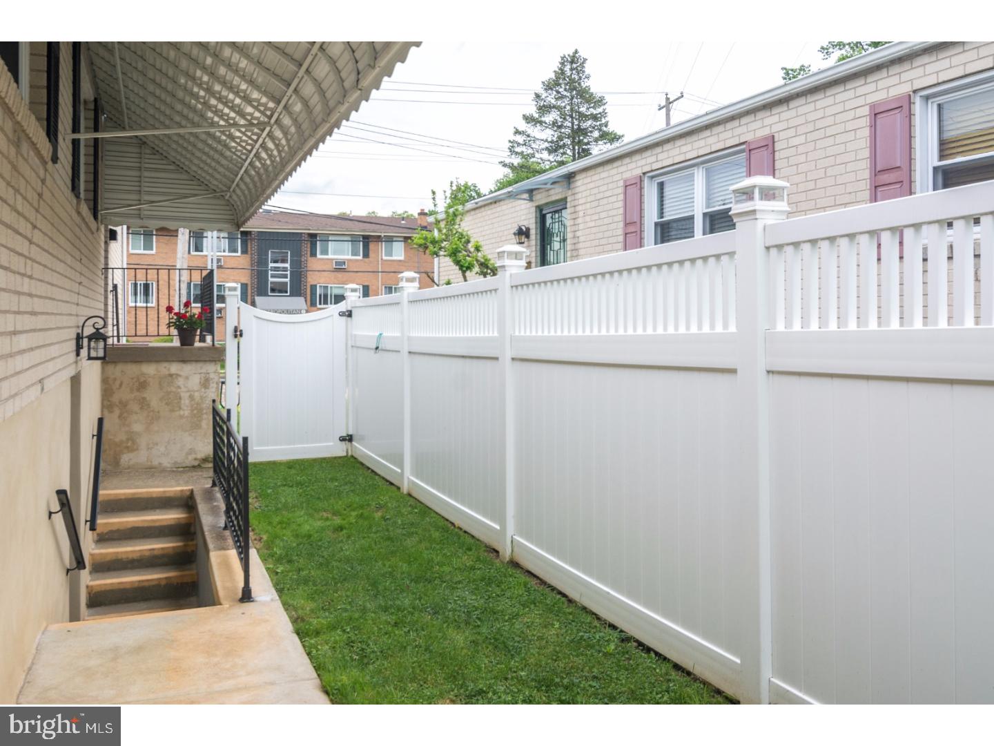 ROXBOROUGH - Residential