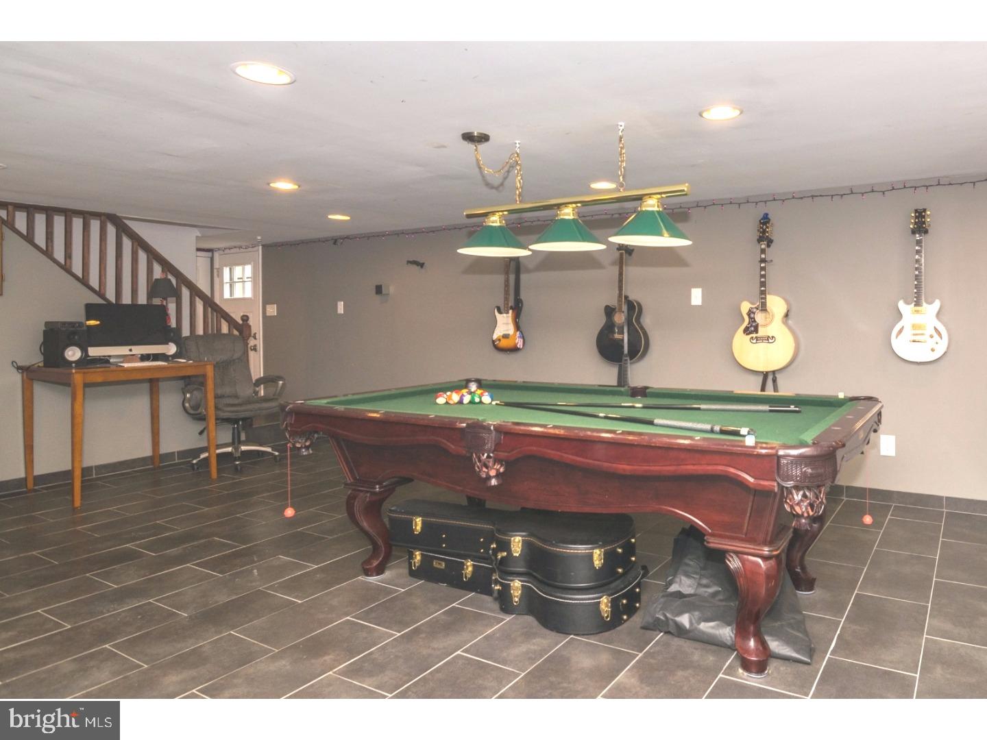 ROXBOROUGH - Residential