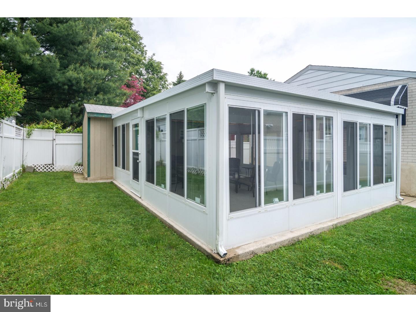 ROXBOROUGH - Residential