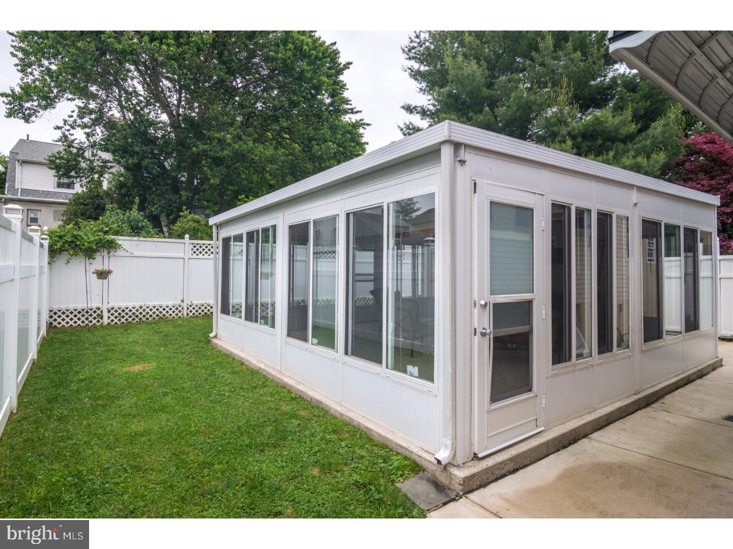 ROXBOROUGH - Residential