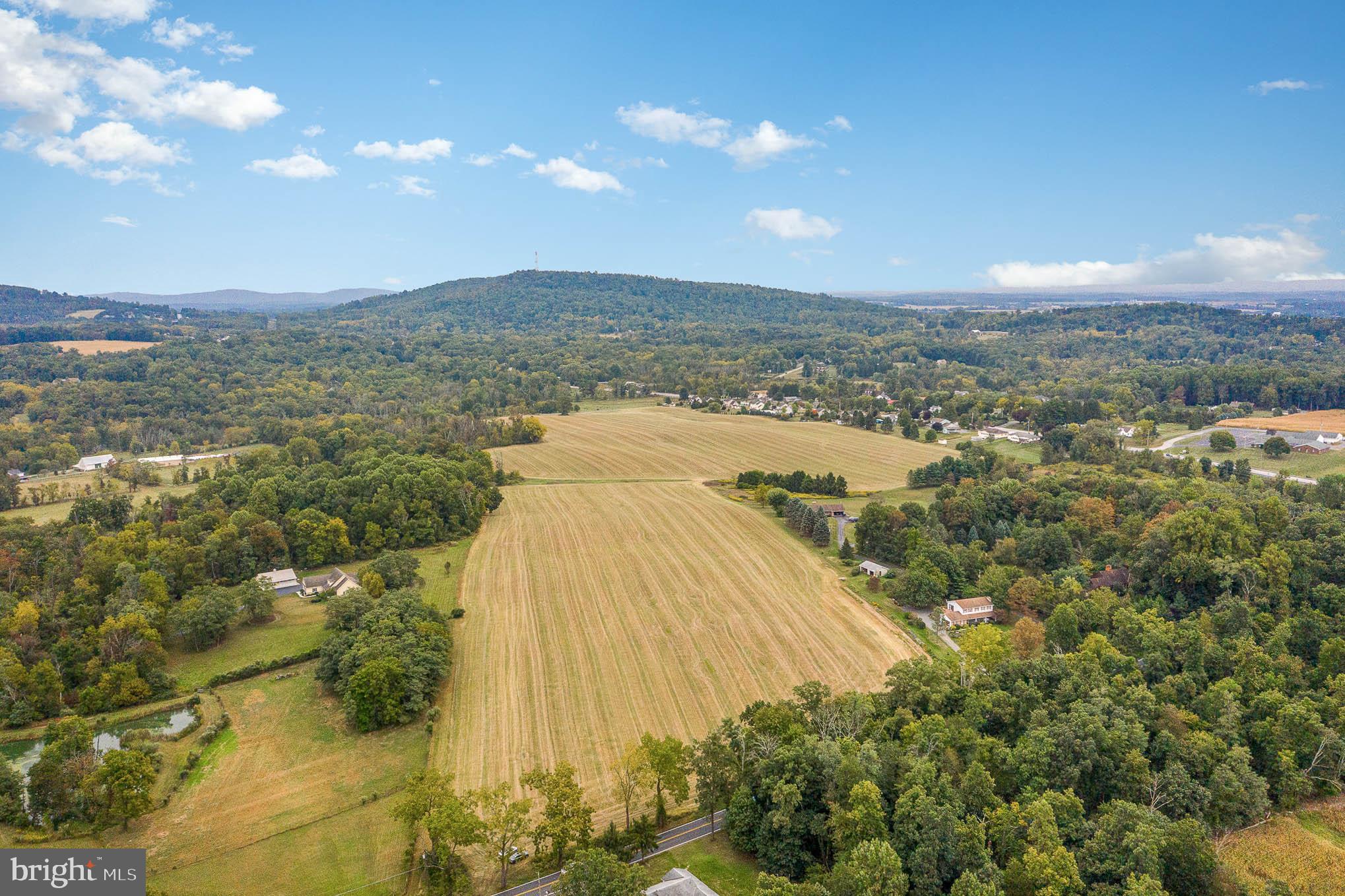 FIELDSTONE CREST - Land