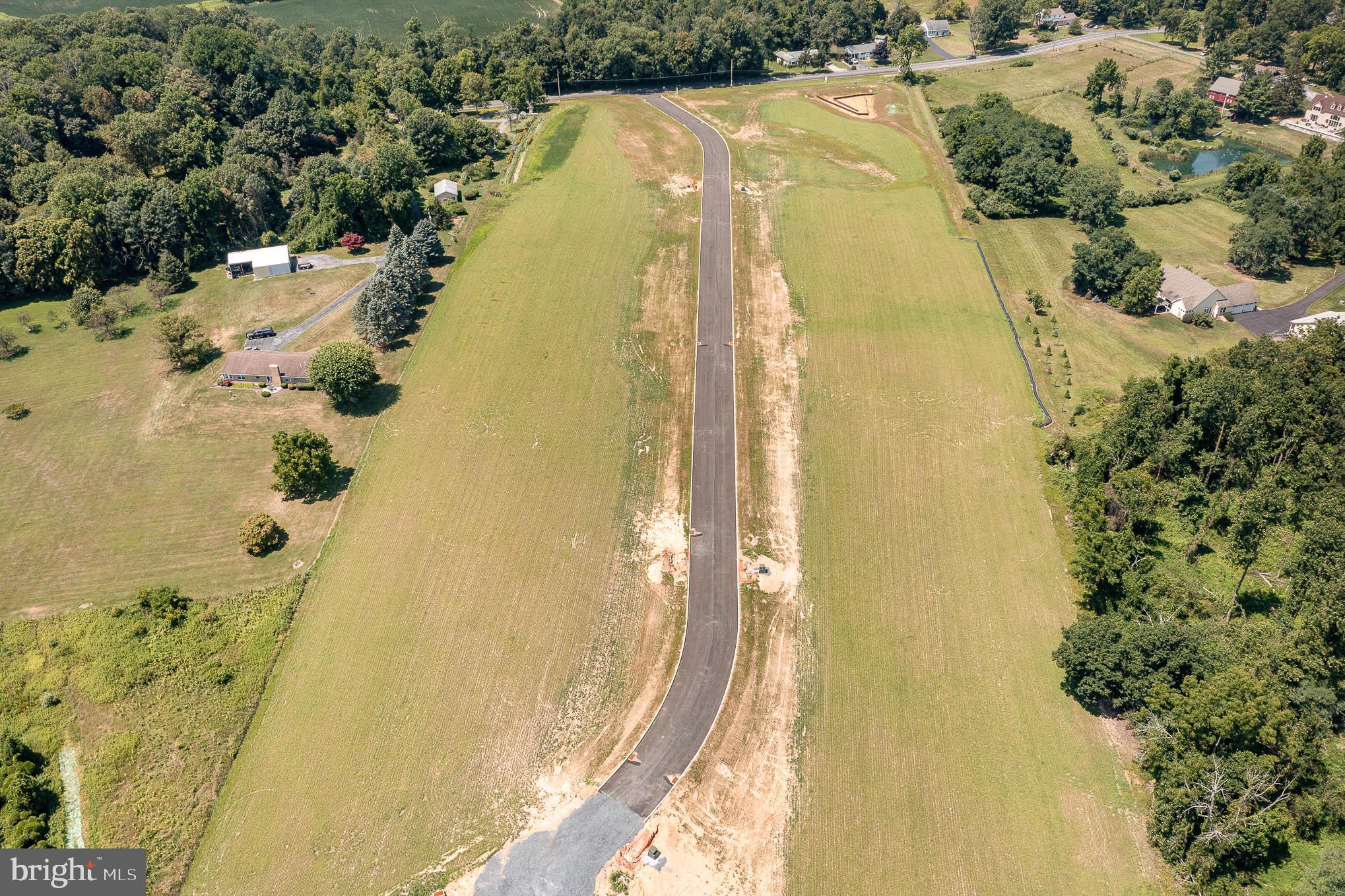 FIELDSTONE CREST - Land