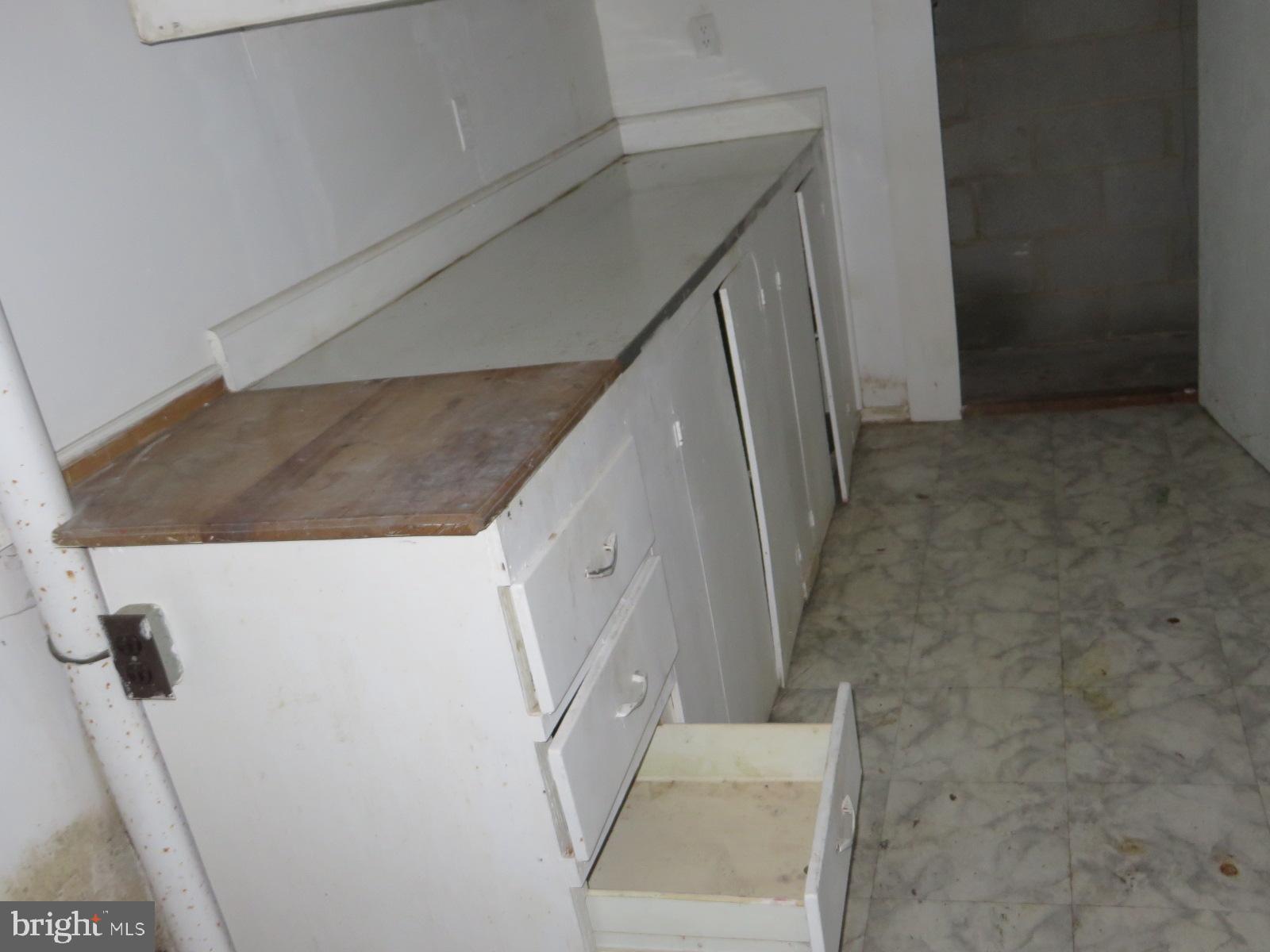 MAPLEWOOD - Residential