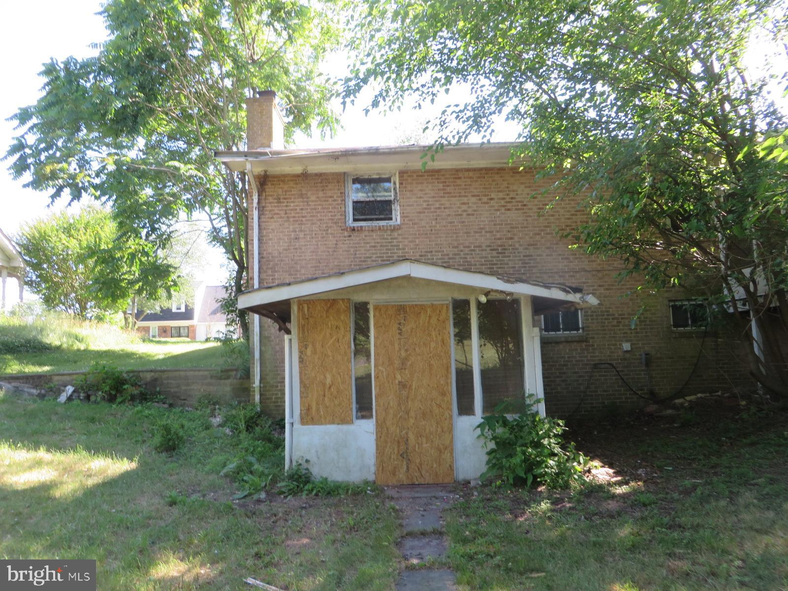 MAPLEWOOD - Residential