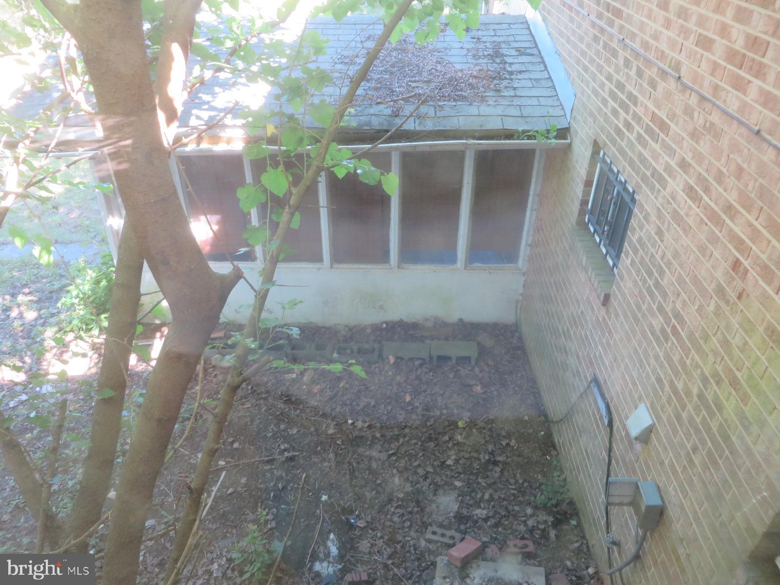 MAPLEWOOD - Residential