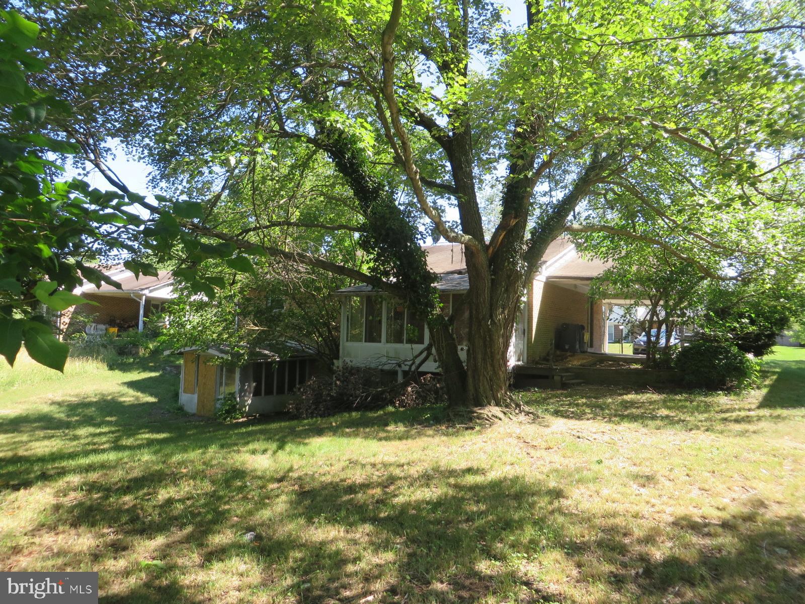 MAPLEWOOD - Residential