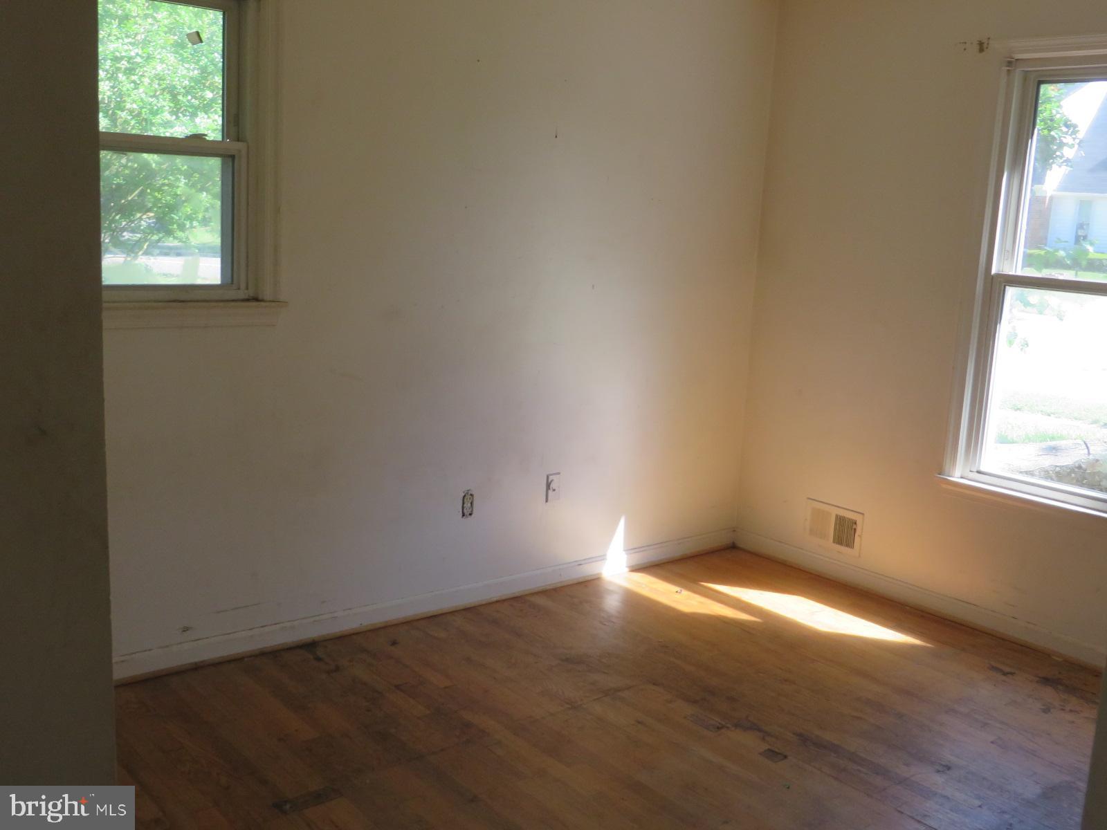 MAPLEWOOD - Residential