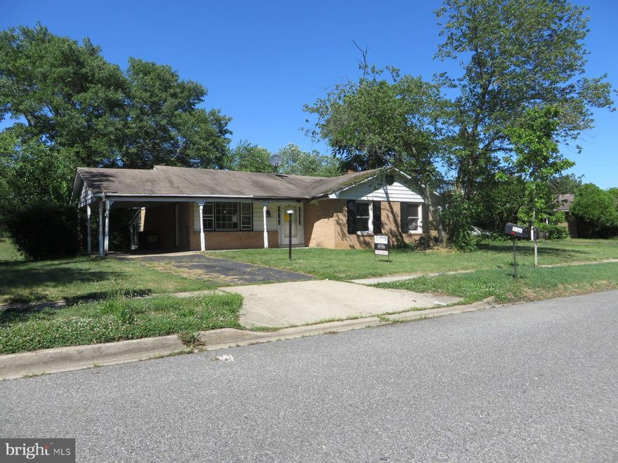 ***  ***   Highest and Best is 7/4/2019 11:59:00 PM Mountain Standard Time***** We have TEN Offers with FIVE over LIST PRICE ***Home has MOLD & MILDEW in basement rooms and requires a Agent and Buyer to sign a MOLD Hazard Release Form prior to showing.*****  Employees or directors of JPMorgan Chase & Co. and its direct and indirect subsidiaries are strictly prohibited from directly or indirectly purchasing any property owned or serviced by or on behalf of JPMorgan Chase & Co. or its direct and indirect subsidiaries. **** Great Renovation Potential for Contractors or Home Owner with a FHA 20K Renovation Loan