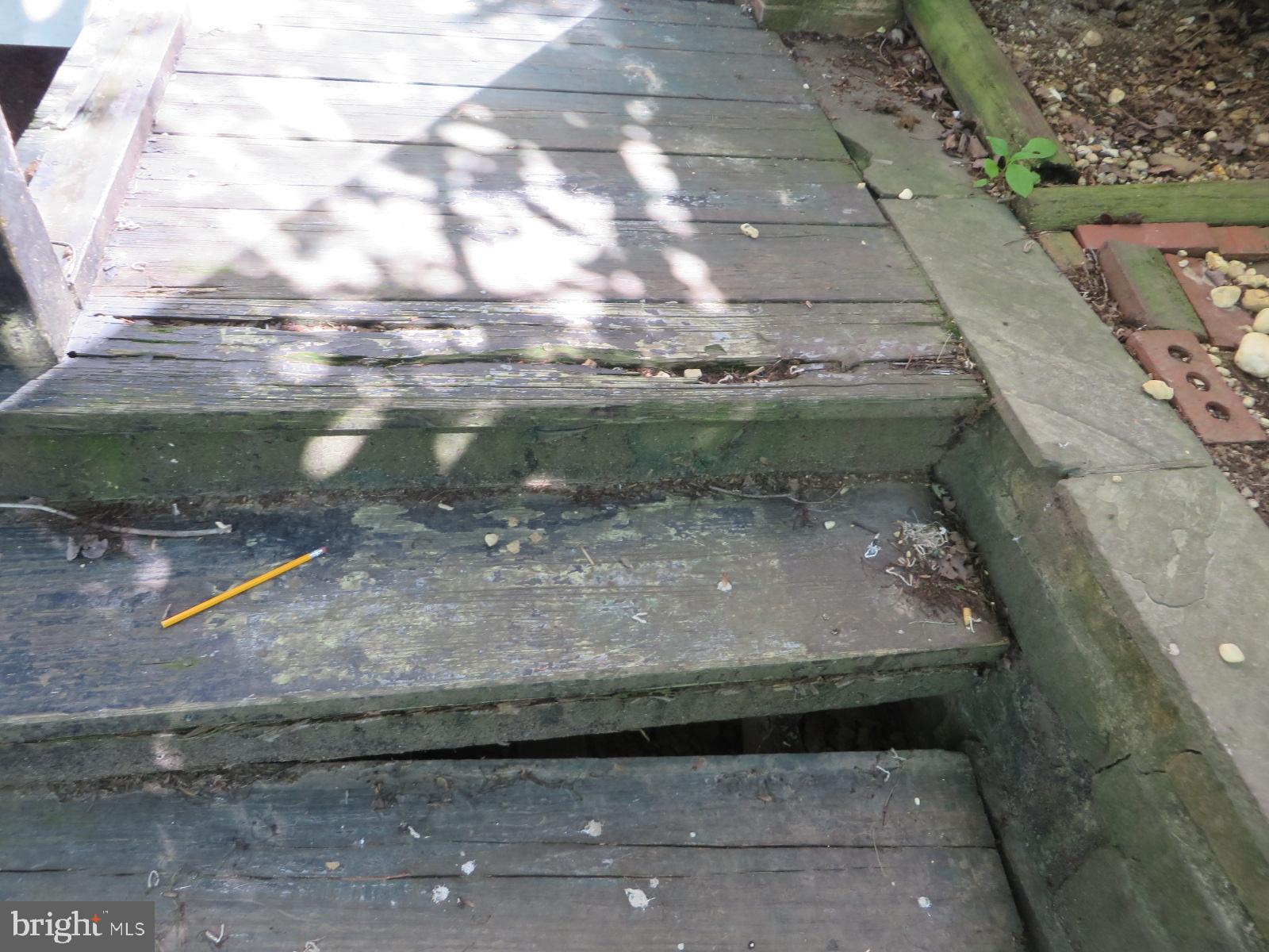 MAPLEWOOD - Residential