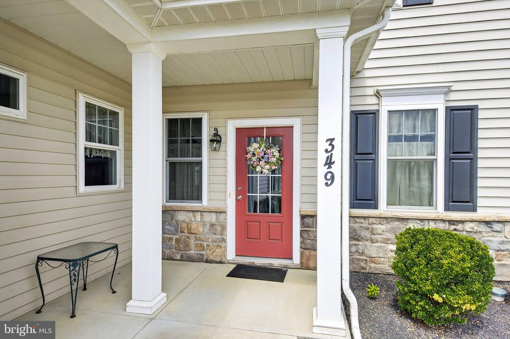 Photo of 349 Pin Oak Drive, LITITZ, PA 17543 (MLS # PALA2074734)