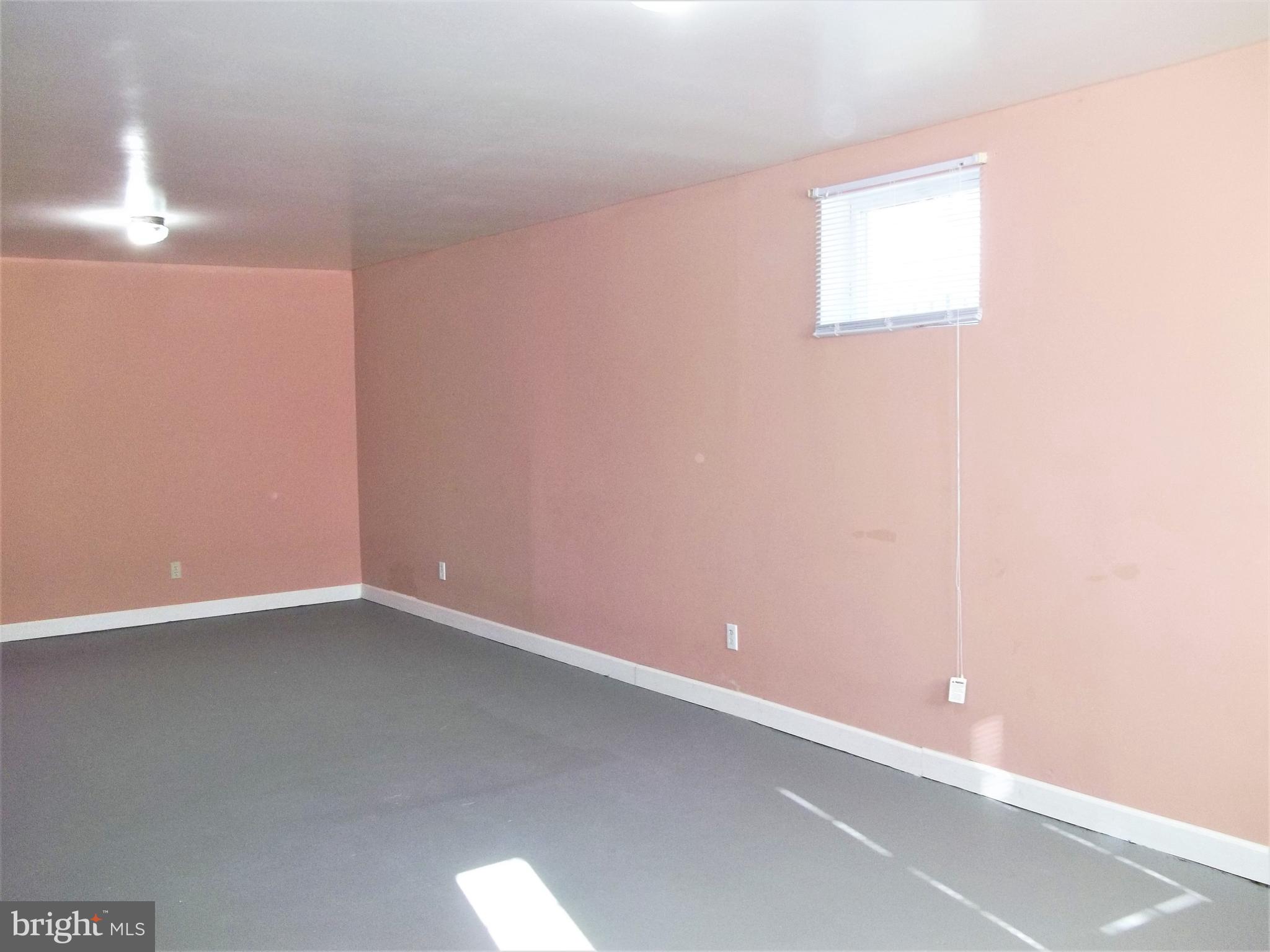 ABERDEEN HILLS - Residential