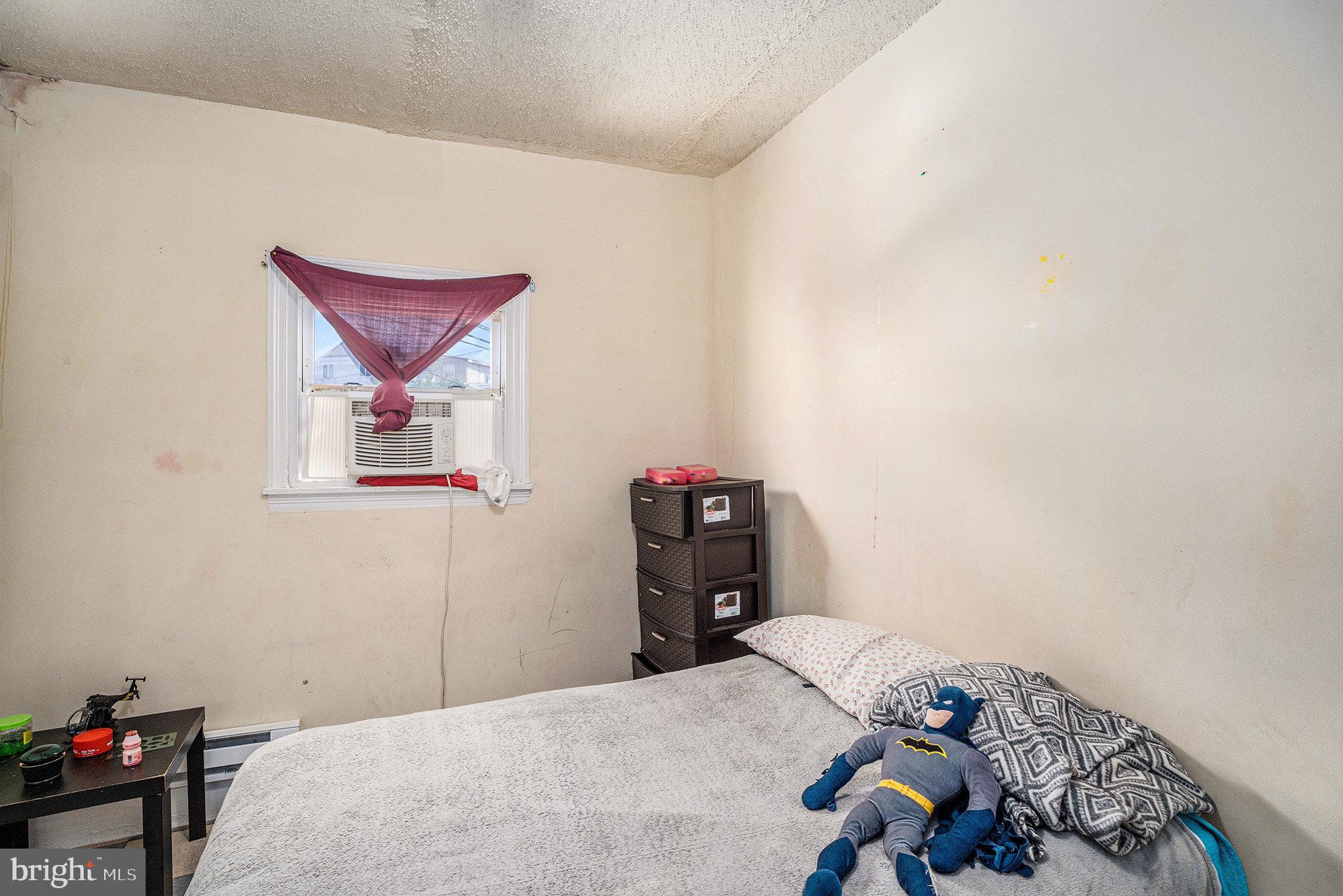 NORRISTOWN - Residential