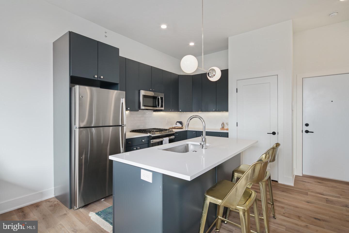 1822 N FRONT STREET 9