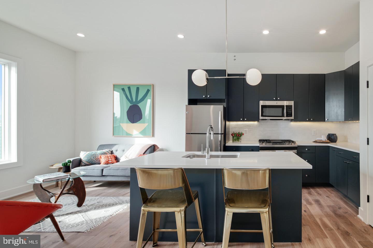 1822 N FRONT STREET 9