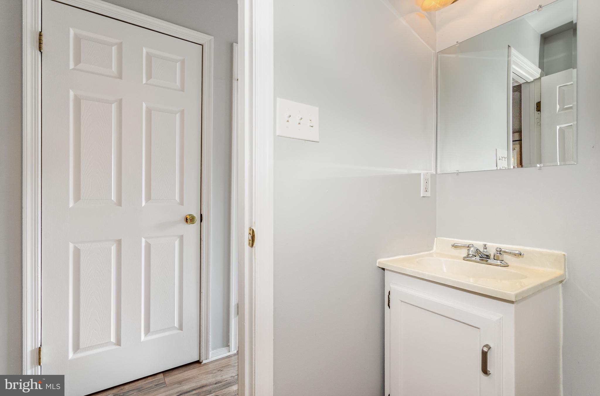 VALLEY GREEN VILLAGE - Residential