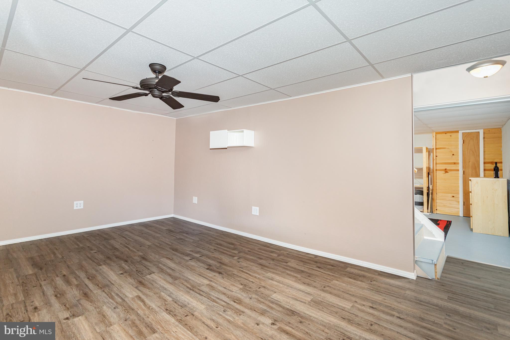 VALLEY GREEN VILLAGE - Residential