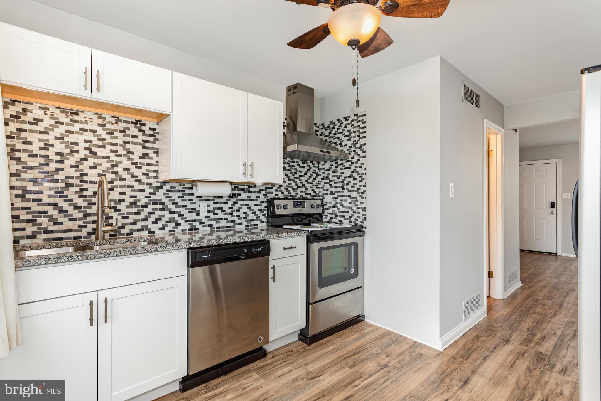 VALLEY GREEN VILLAGE - Residential